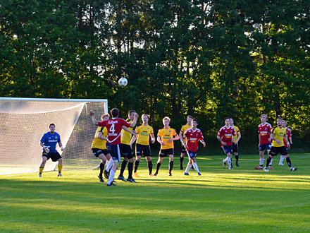 Bergkvara AIF - Läckeby GoIF 3-5, 15-06-10